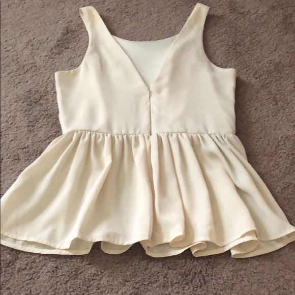 Cream colored tank top blouse. - Picture 2 of 4
